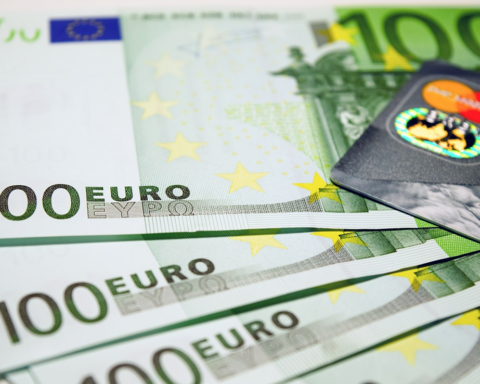 eu-gesetz-gegen-geldwaesche-barzahlungslimit-bei-10.000-euro
