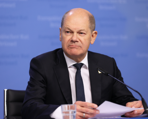 scholz-stellt-vertrauensfrage-weg-zu-neuwahlen