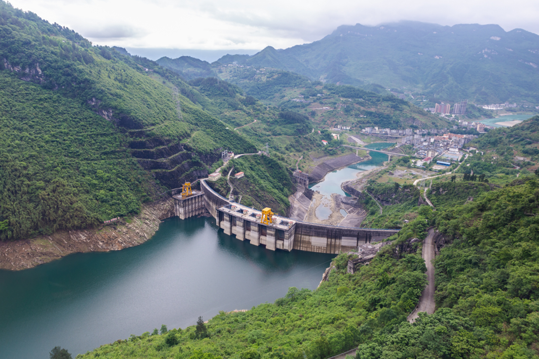 china-plant-gruenes-mega-kraftwerk-in-tibet