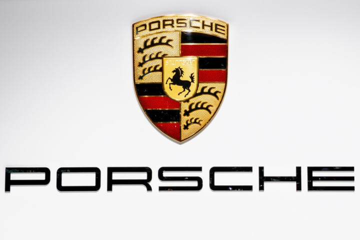 porsche-korrigiert-kurs-–-rueckkehr-zum-verbrennungsmotor