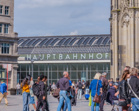 warnstreiks-legen-oeffentlichen-dienst-in-niedersachsen-lahm