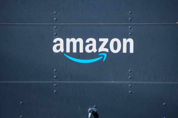 amazon-warnt-vor-trumps-zöllen-beim-einkauf