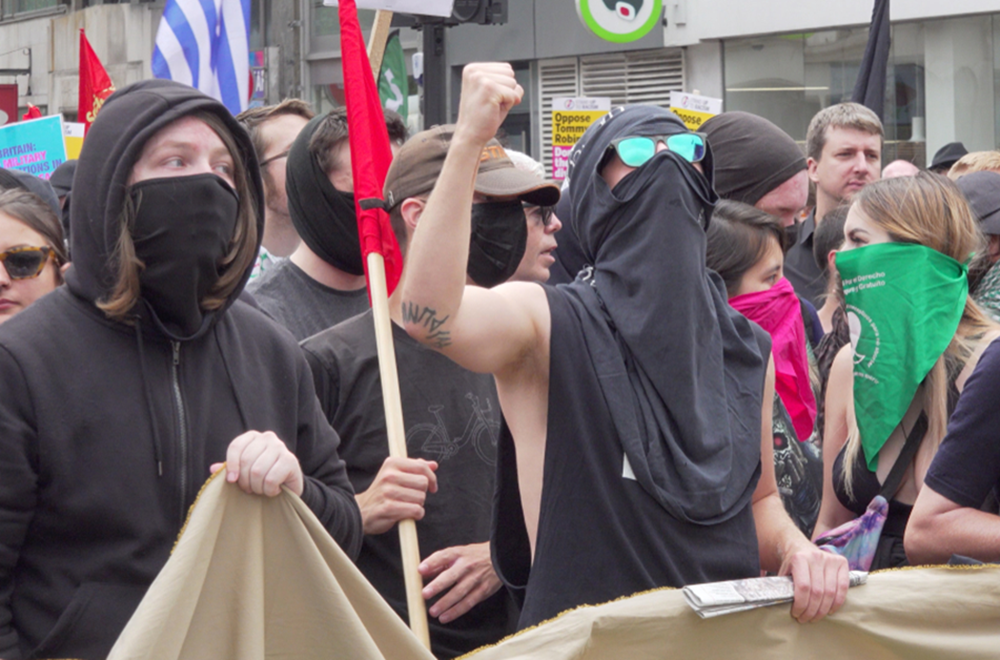 politisch-motivierte-kriminalitaet-erreicht-neuen-hoechststand