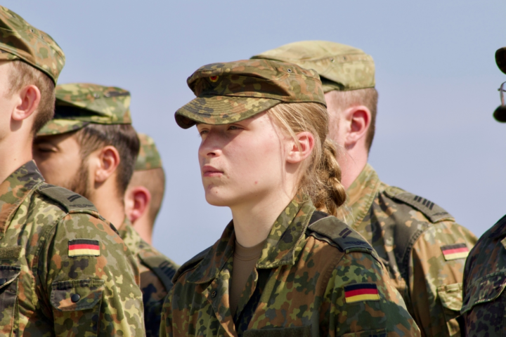 wehrdienstreform-mit-automatischer-pflichtkomponente-geplant