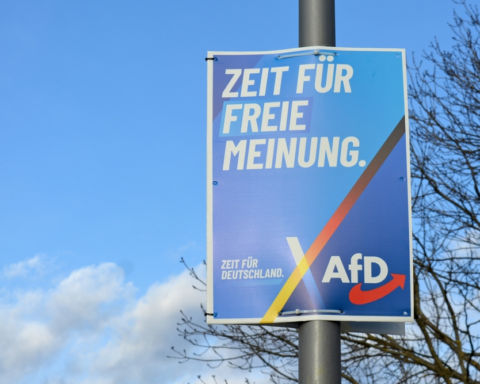 afd-rückt-näher-an-unionsparteien-heran