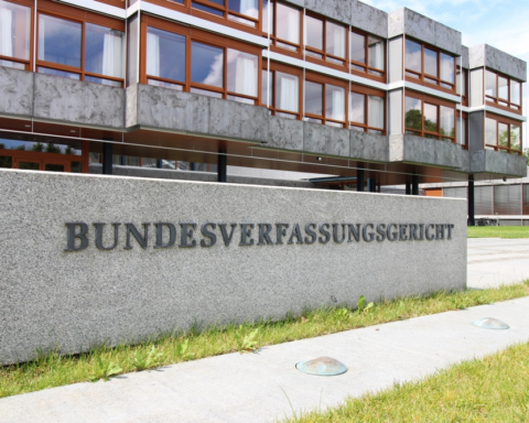 bundestag-verschiebt-richterwahl-nach-plagiatsstreit