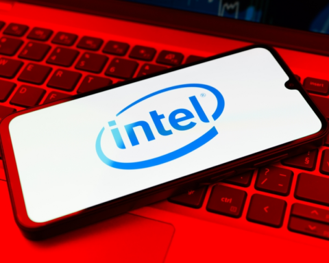 intel-aktie-stürzt-nach-verlustwarnung-drastisch-ab