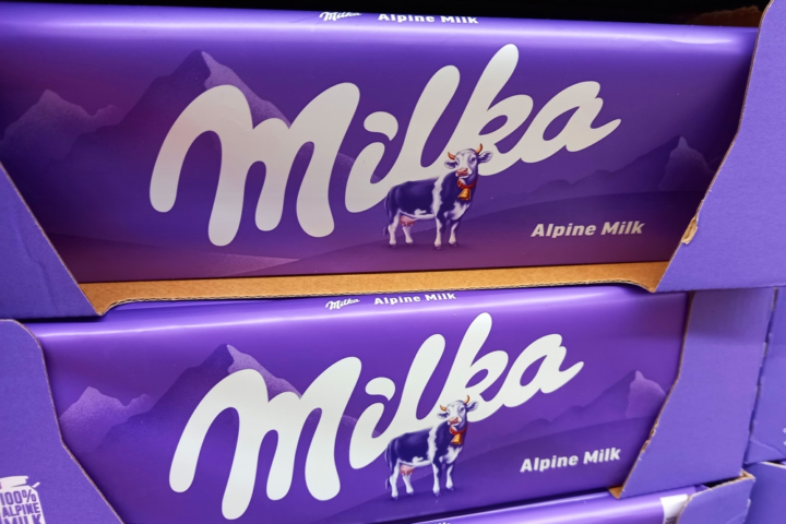 milka-wird-mit-dem-goldenen-windbeutel-2025-ausgezeichnet