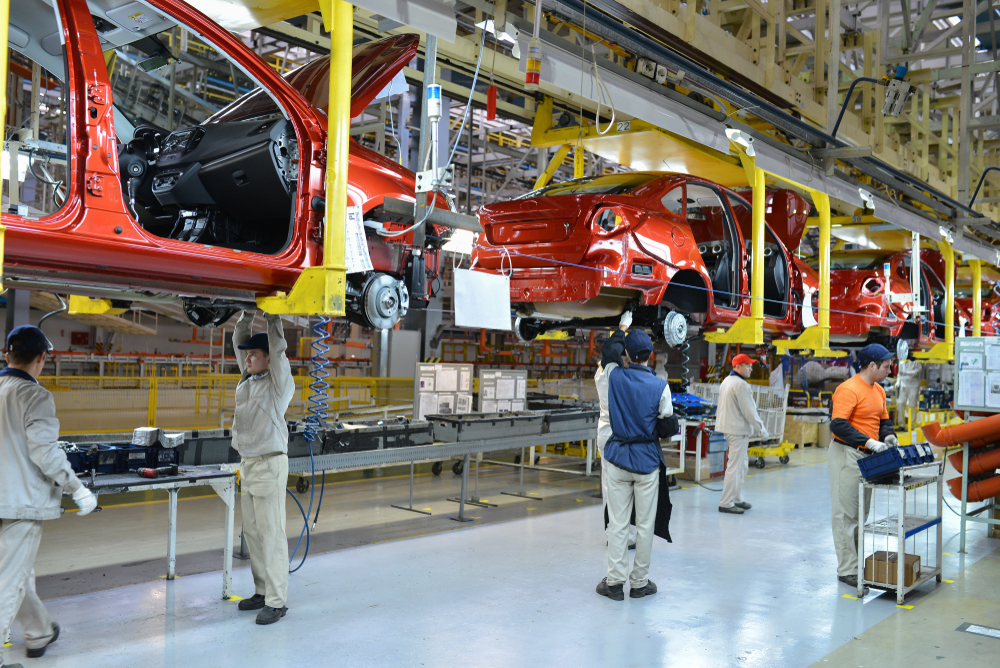 arbeitsplatzabbau-in-der-industrie-weitet-sich-aus