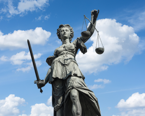 justiz-im-stillstand:-deutschlands-gerichte-am-limit