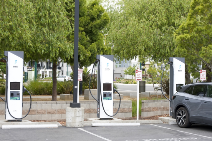 us-e-automarkt-vor-schock-–-absatz-bricht-ein